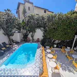 Mademoiselle 4*, Juan-les-Pins Frankrijk