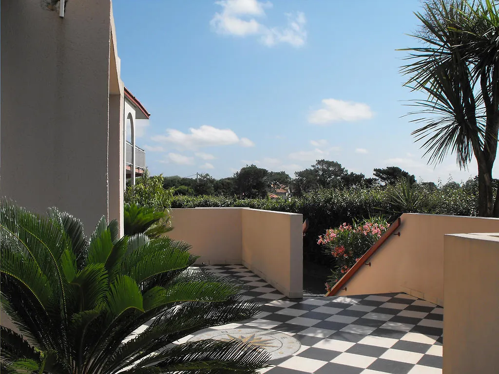 Mer Et Golf Anglet 4*,  France